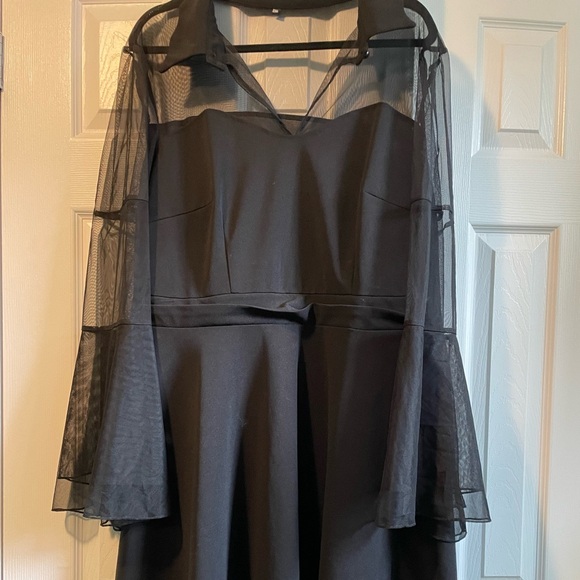 Amazon collared black costume dress - Picture 1 of 5